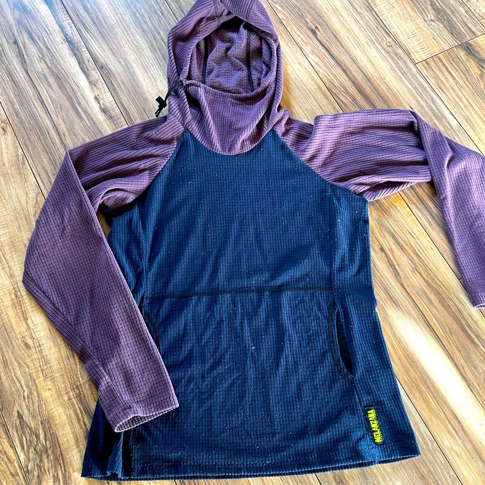 Women’s Melanzana microgrid hoodie